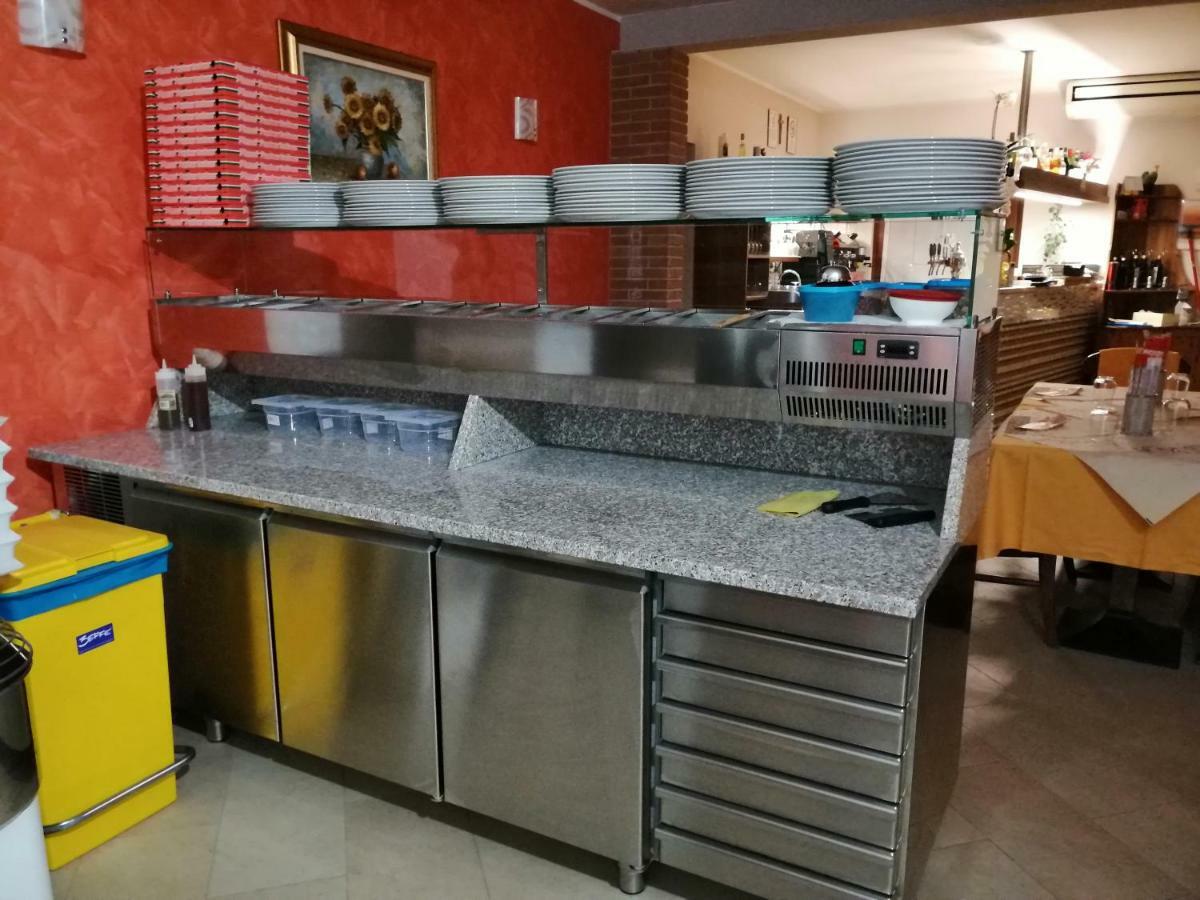Affittacamere Battistoli Costermano Bagian luar foto